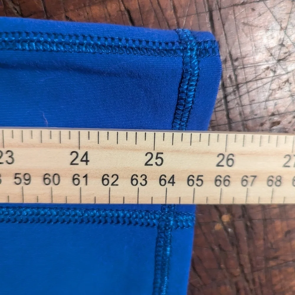 ALO Yoga Capri Pants Women Cobalt Blue Yoga Medium Running Hiking Walking